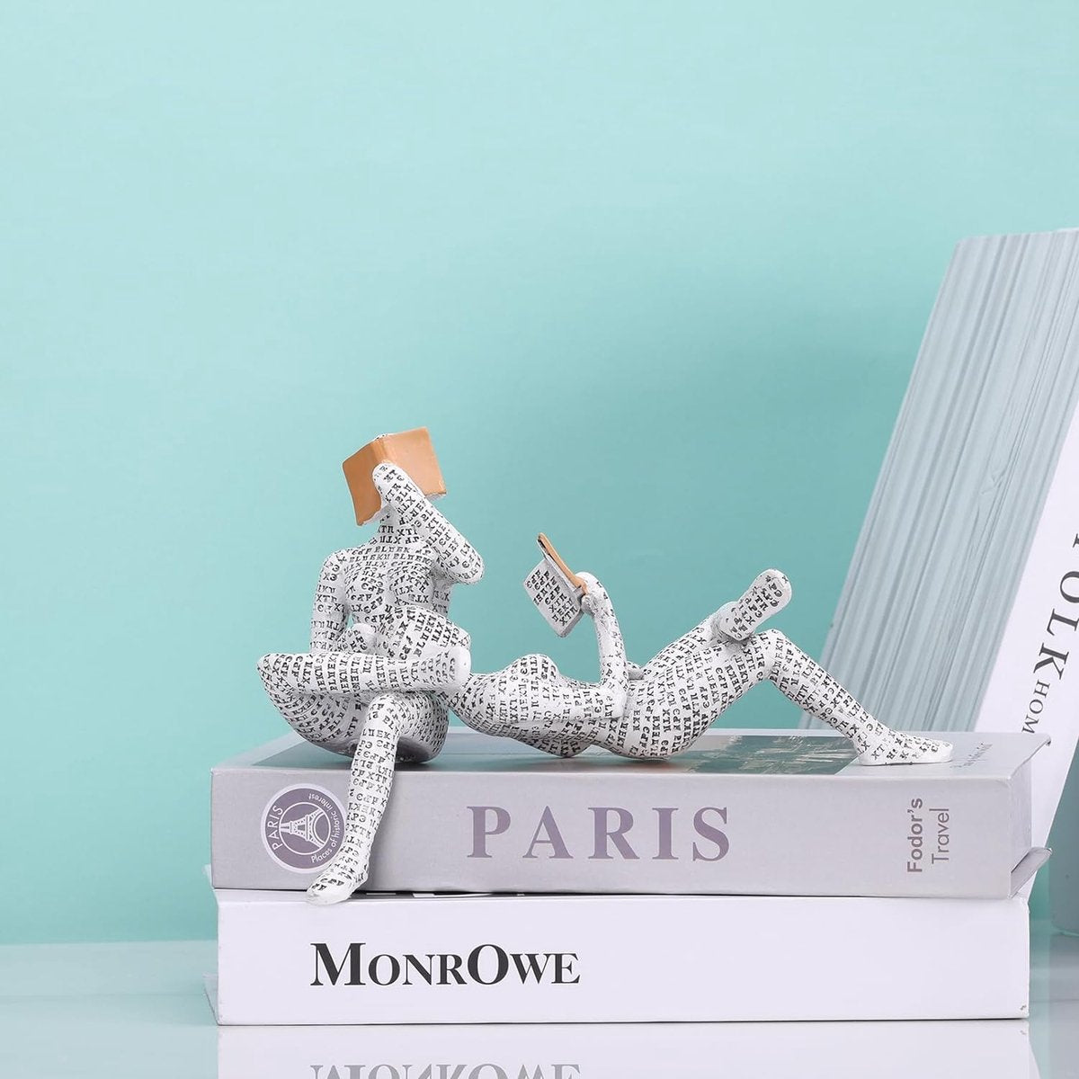 Figuur decoratie voor plank, kleine lezende vrouwen gevormde sculptuur gepersonaliseerd handbeschilderd lezen schurk desktop boeken plank handwerk standbeeld (stijl B)