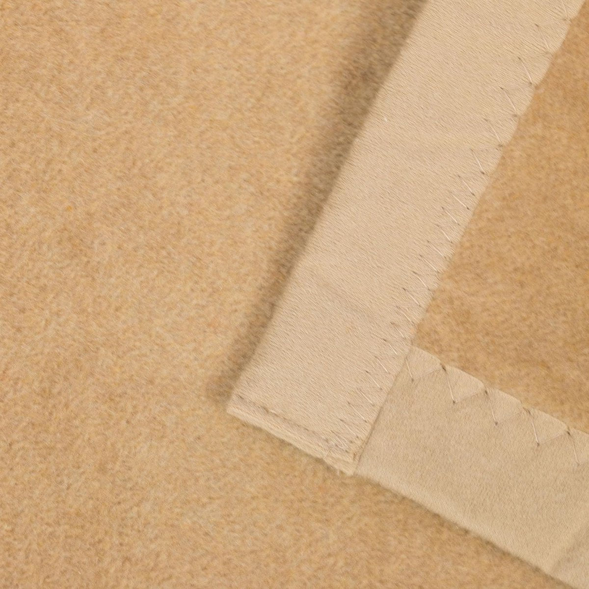 Colorado Knuffeldeken, wollen deken, woondeken, afmetingen ca. 150 x 200 cm of 220 x 240 cm, in vele kleuren verkrijgbaar, bijvoorbeeld grijs, rood, bruin, wit, blauw, groen en meer, 150/200