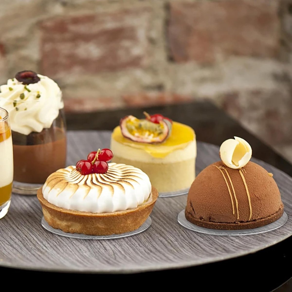 4 stuks taartplateaus rond acryl, diameter 16 cm x 3 mm, transparant met acryl taartschraper, niet-klevend taartbord voor het gladmaken en arrangeren van taarten, doe-het-zelf