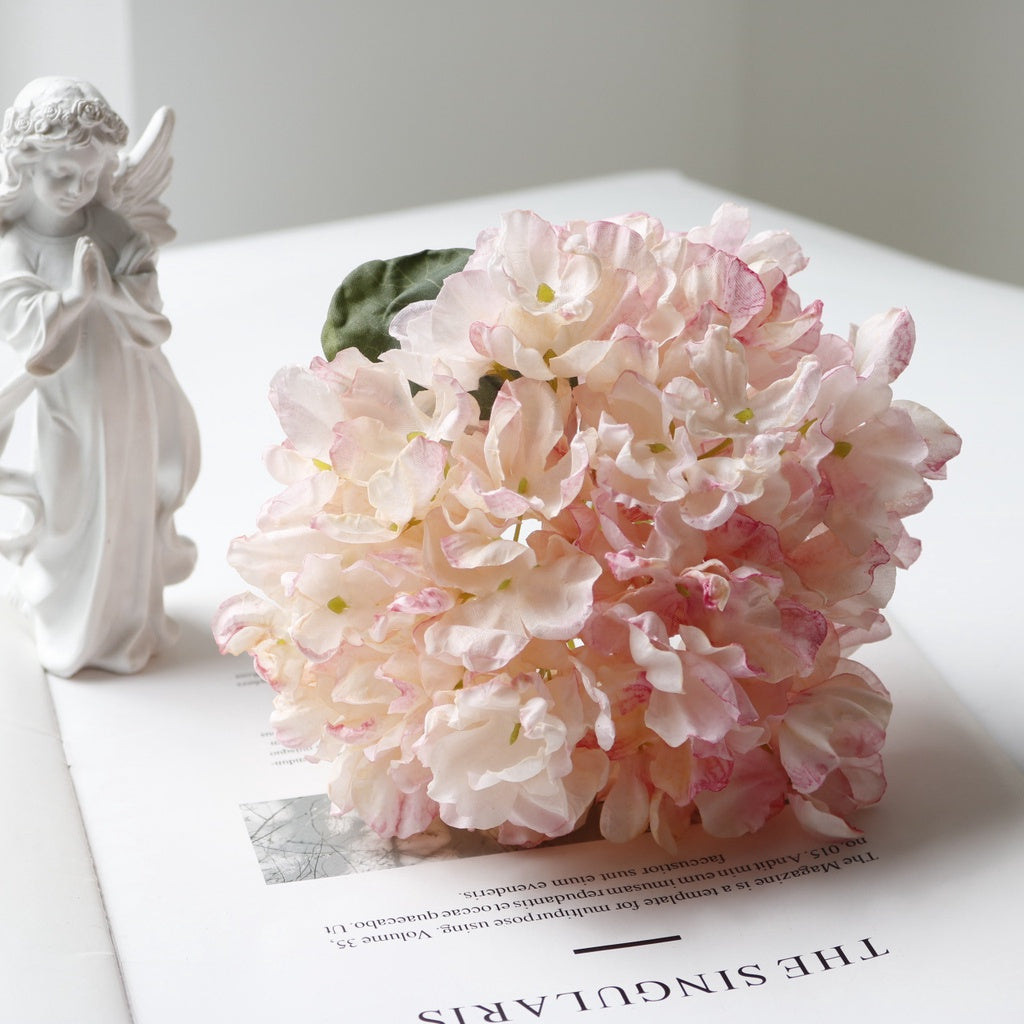 Artificial Hydrangea Flower Retro Style Focal Edge Hydrangea Fake Flower Gradient Colored Silk Flowers Bunch Faux Fake Flower Hogar Wedding Party Hogar Table Vase Centerpiece