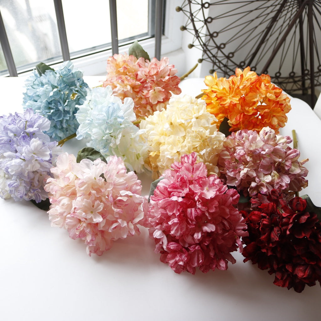 Artificial Hydrangea Flower Retro Style Focal Edge Hydrangea Fake Flower Gradient Colored Silk Flowers Bunch Faux Fake Flower Hogar Wedding Party Hogar Table Vase Centerpiece