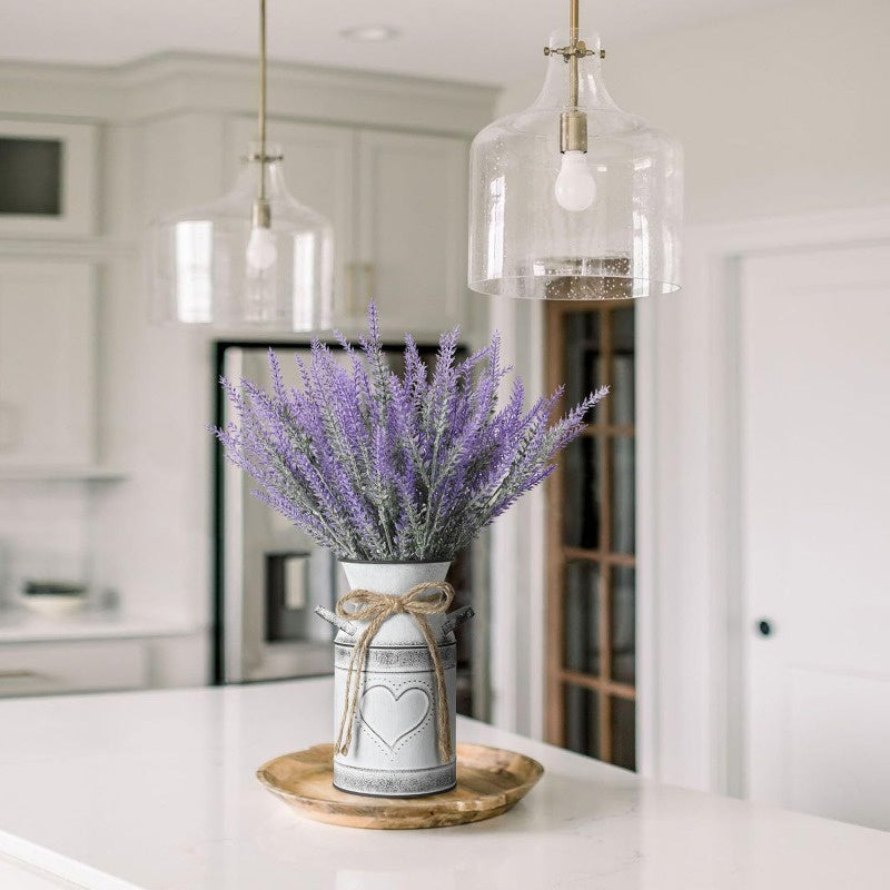 Artificial Lavender Flowers with Metal Vase faux Lavender Plants in Rustic Vase Farmhouse Vase with Handles for Room Decoración Farmhouse Hogar Decoración for Mantel Kitchen table Fireplace