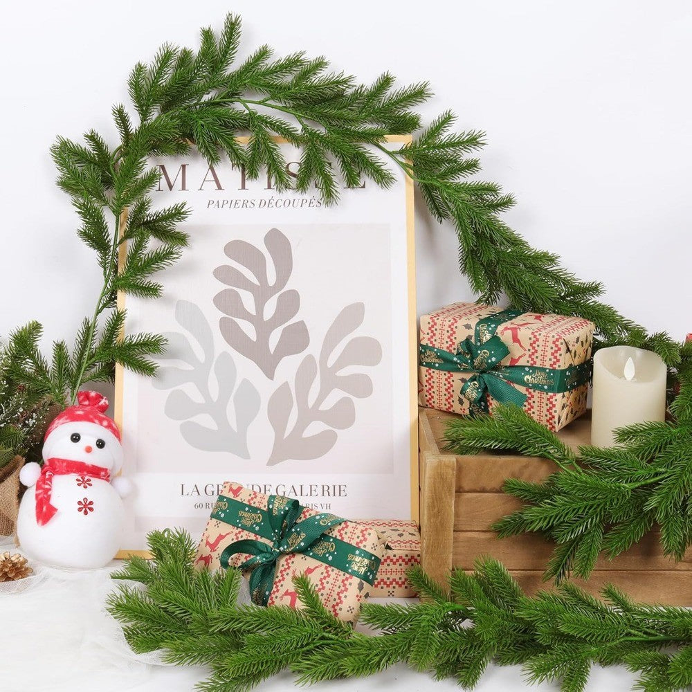 Christmas Pine Garland Artificial Cedar Greenery Vines Decoración Faux Colgante Winter Cypress Fork Ivy Rattan Xmas Pine Needles Wreath for Holiday Party Hogar Jardín Mantel Table