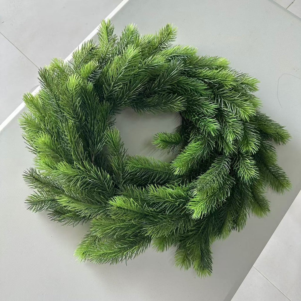 Christmas Pine Garland Artificial Cedar Greenery Vines Decoración Faux Colgante Winter Cypress Fork Ivy Rattan Xmas Pine Needles Wreath for Holiday Party Hogar Jardín Mantel Table